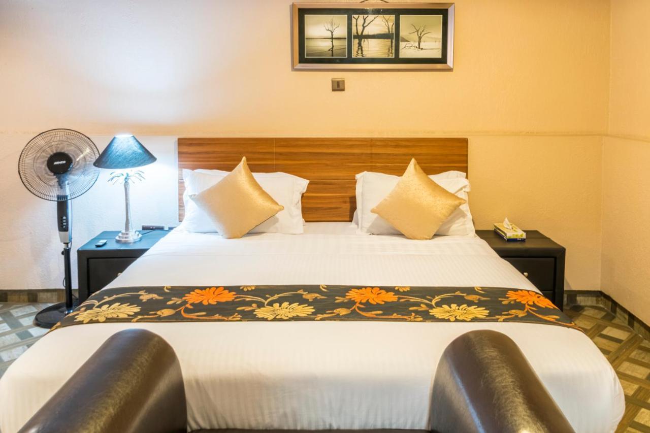 Hotel Waterbuck Nakuru Exterior photo